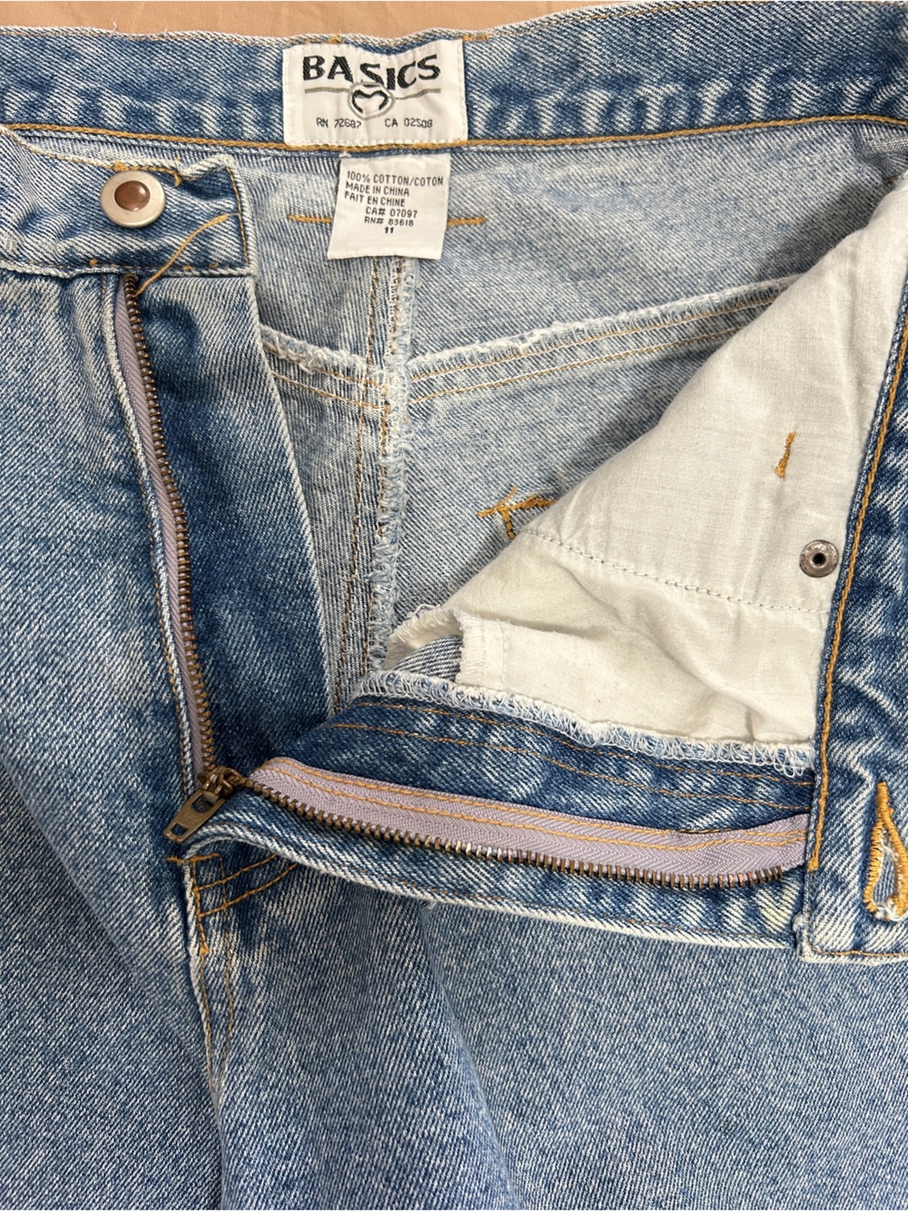 Vintage Denim Shorts Sz S/M - Picture 8 of 10